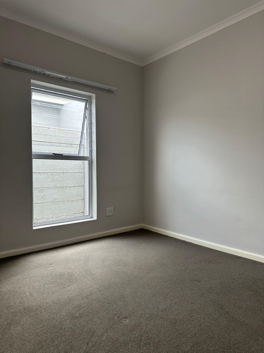 To Let 3 Bedroom Property for Rent in Burgundy Estate Western Cape